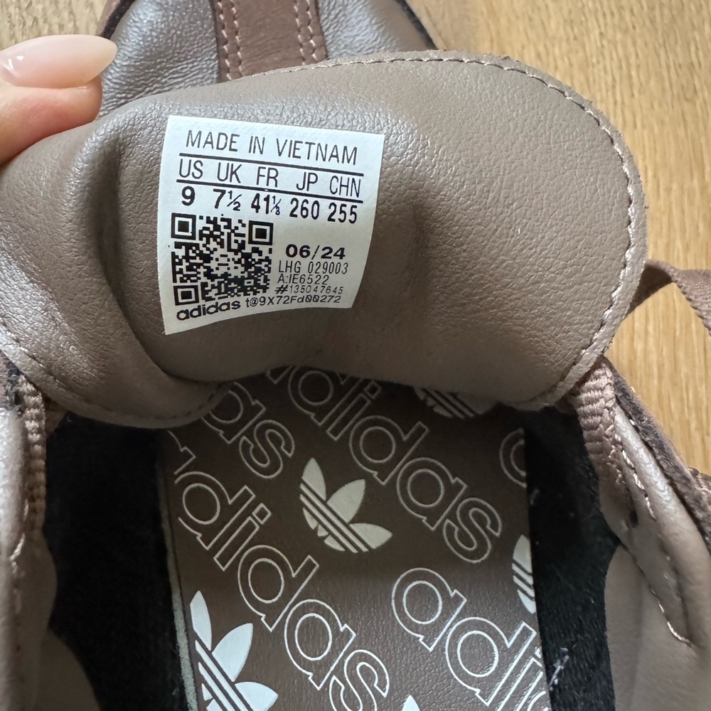 Adidas Earth Brown and White Samba Sneakers Women’s size 9 - Picture 4 of 13